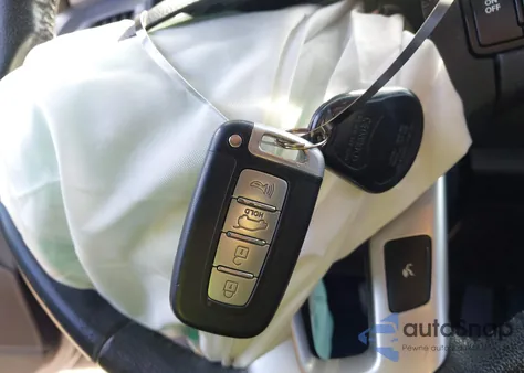 2011 Kia Sportage Ex z USA, uszkodzony, nr VIN KNDPCCA21B7090339